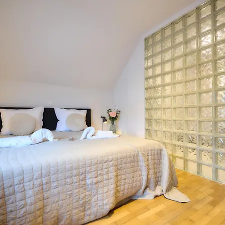 Cecha &wellness فندق مبيت وإفطار