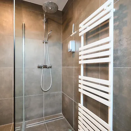 فندق مبيت وإفطار Cecha &wellness